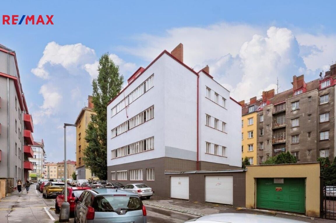 2+kk, Hradeckých, Praha, 48 m²