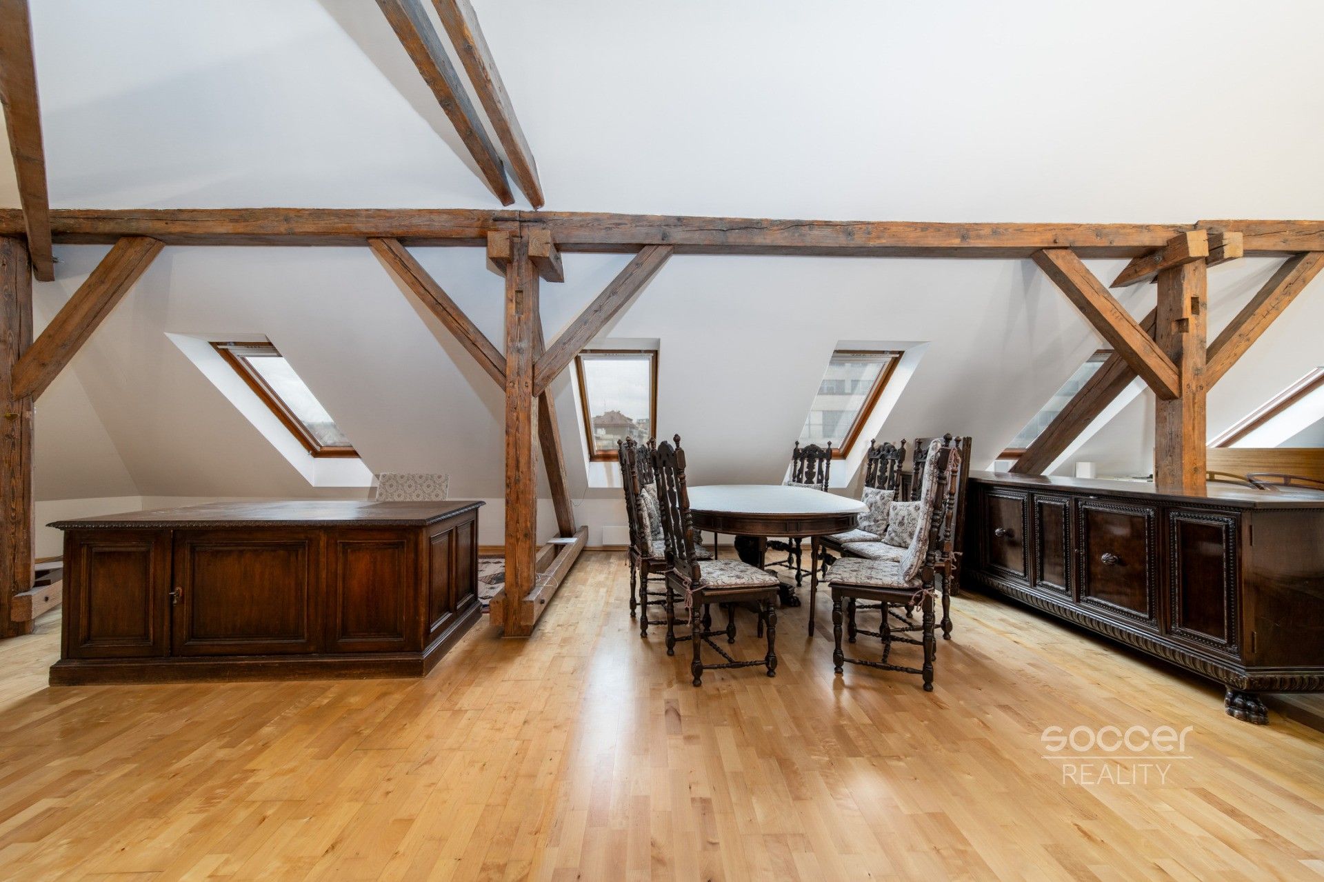 4+kk, Dukelských hrdinů, Praha, 170 m²