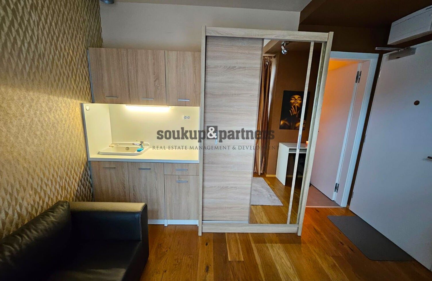 Prodej byt 1+kk - Perucká, Praha, 14 m²