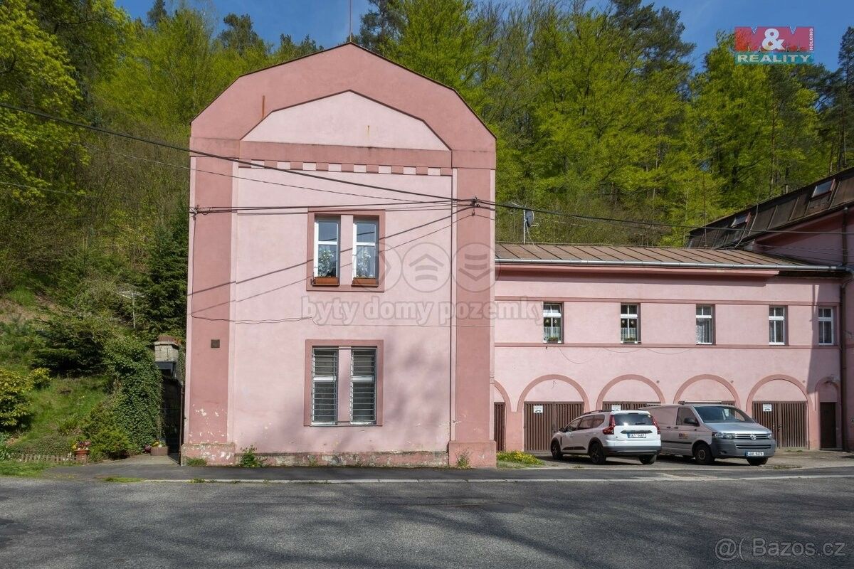 Pronájem obchodní prostory - Karlovy Vary, 360 01, 140 m²