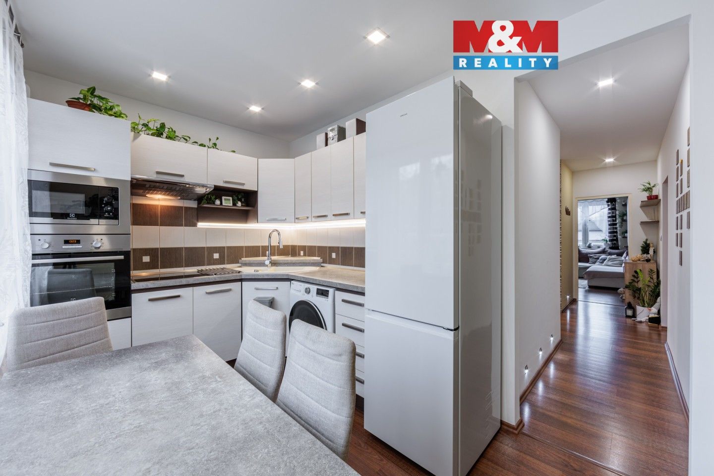 2+1, náměstí 9. května, Chodov, 60 m²