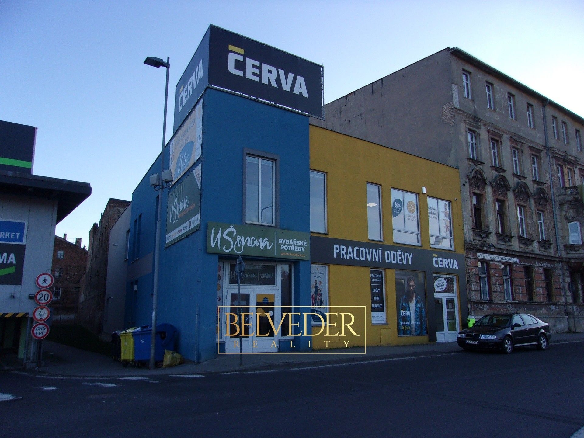 Obchodní prostory, U hřiště, Teplice, 770 m²