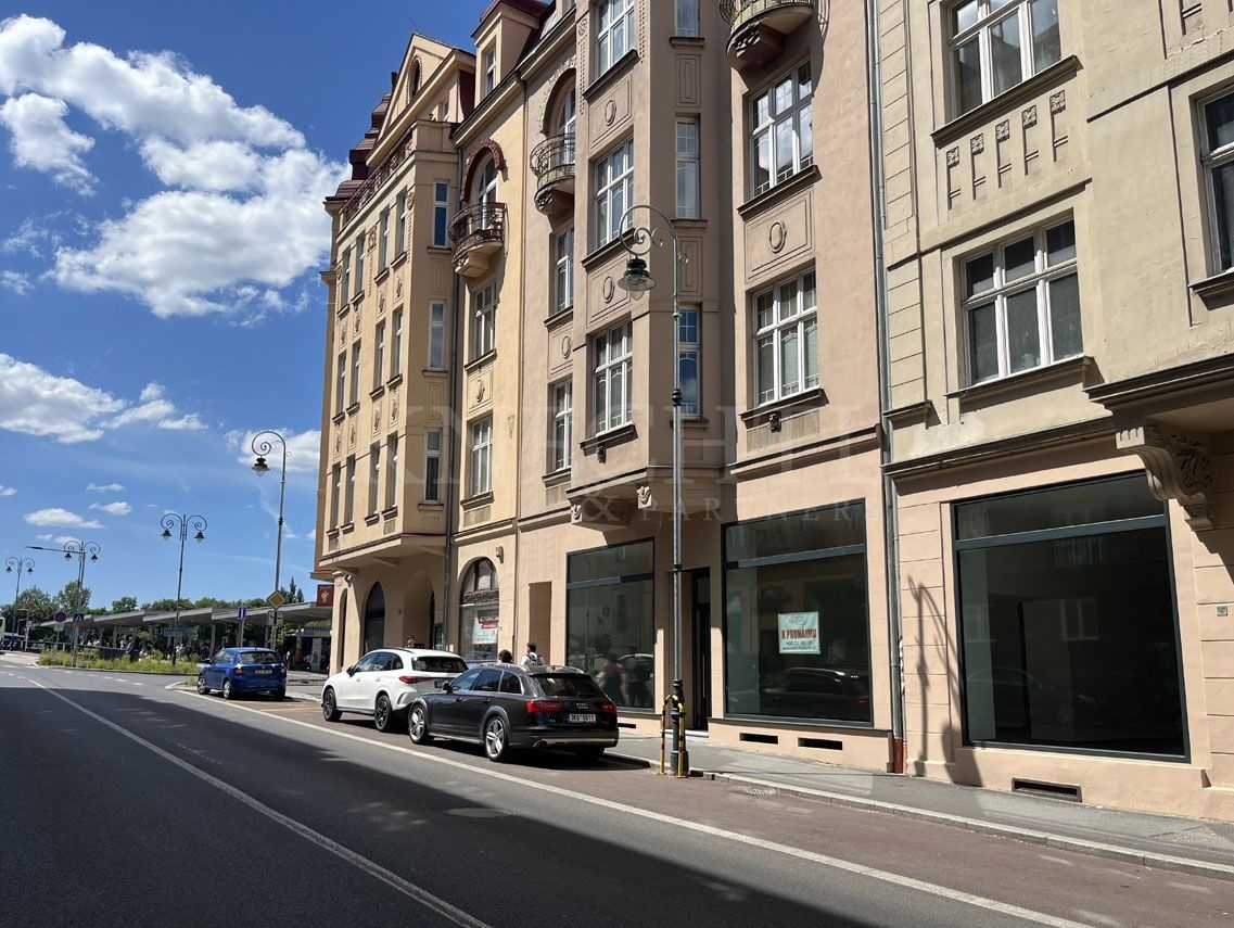 Obchodní prostory, Varšavská, Karlovy Vary, 145 m²