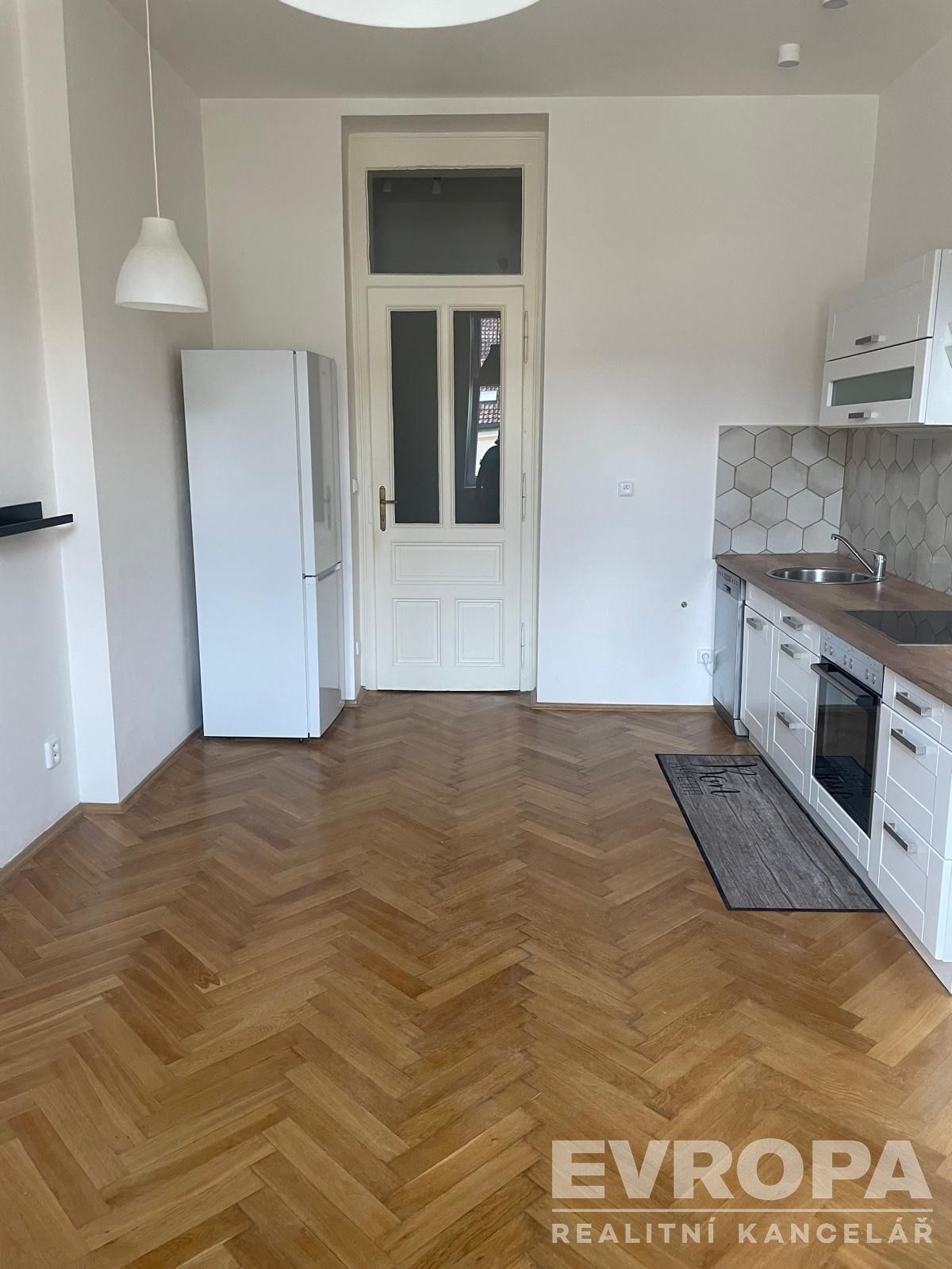 2+kk, Polská, Praha, 48 m²