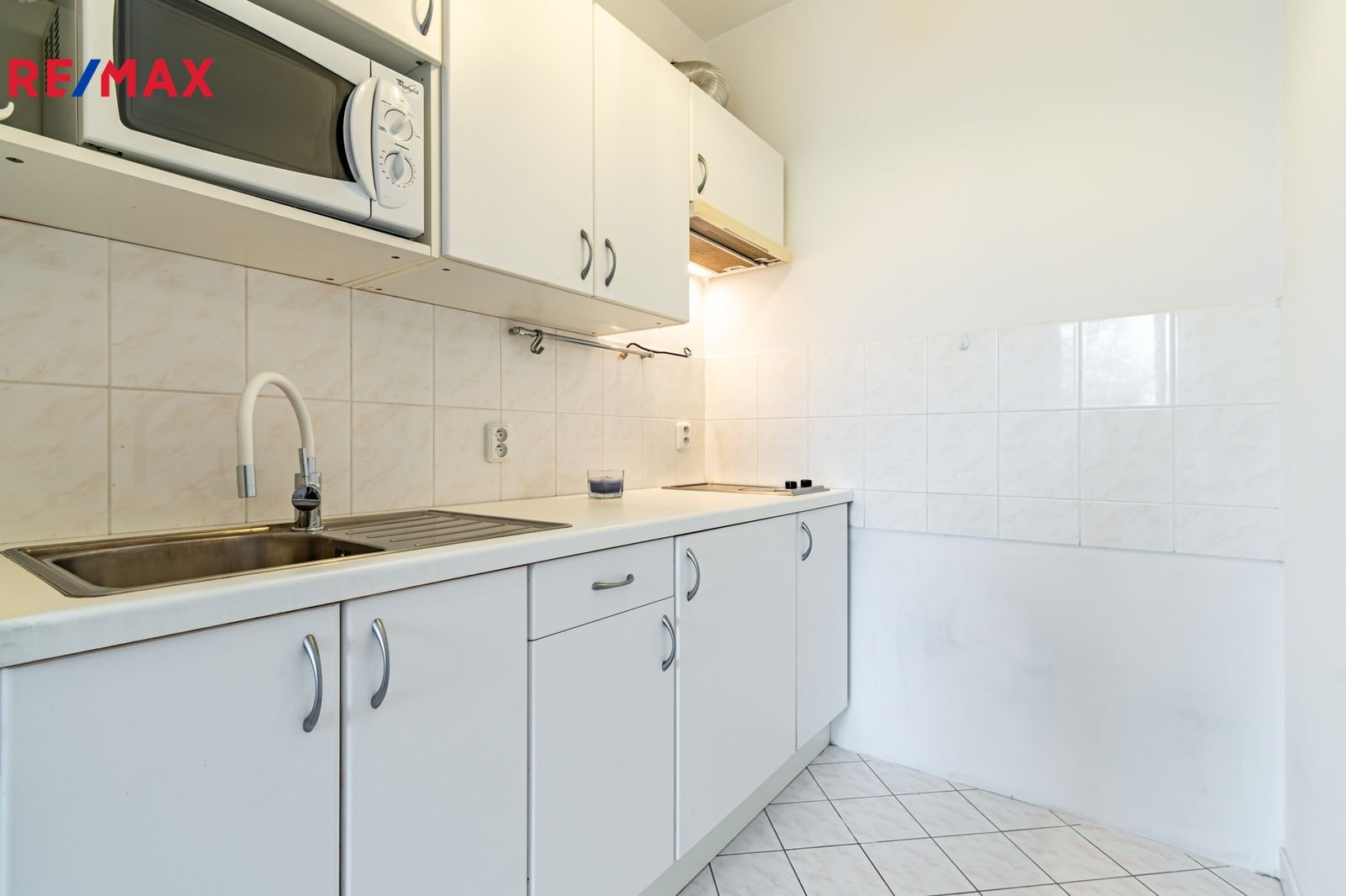 1+kk, Lásenická, Praha, 28 m²