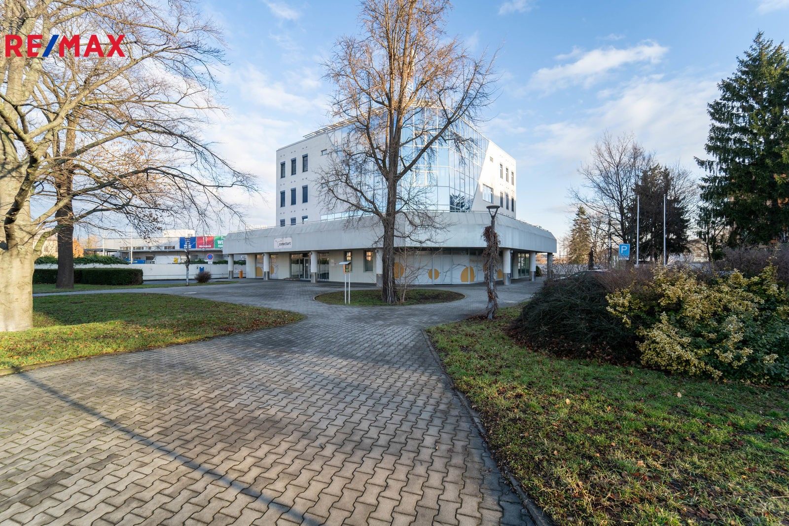 Pronájem obchodní prostory - Sladkovského, Kolín, 540 m²