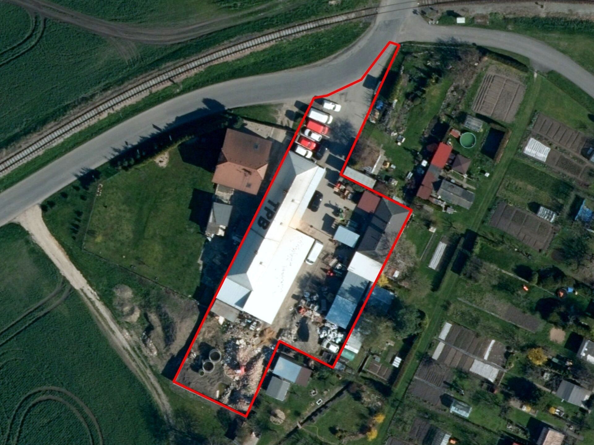 Obchodní prostory, Nádražní, Dobrovice, 610 m²