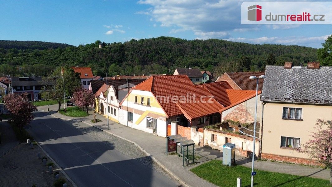 Prodej rodinný dům - Masarykovo náměstí, Starý Plzenec, 420 m²