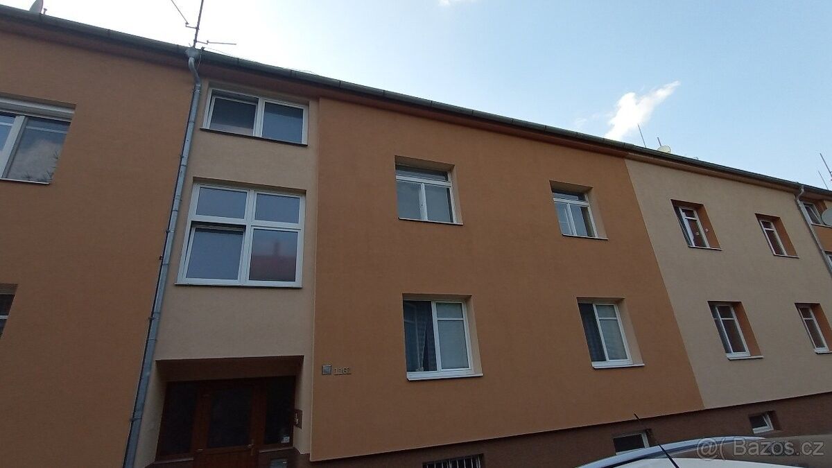 Prodej byt 3+1 - Kunovice, 686 04, 75 m²