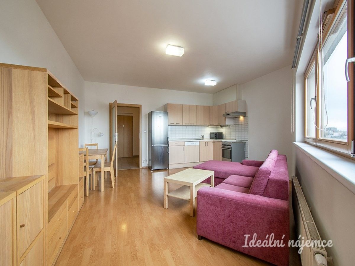 2+kk, Panuškova, Praha, 69 m²