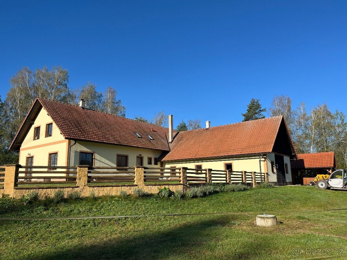 Prodej dům - Jindřichův Hradec, 377 01