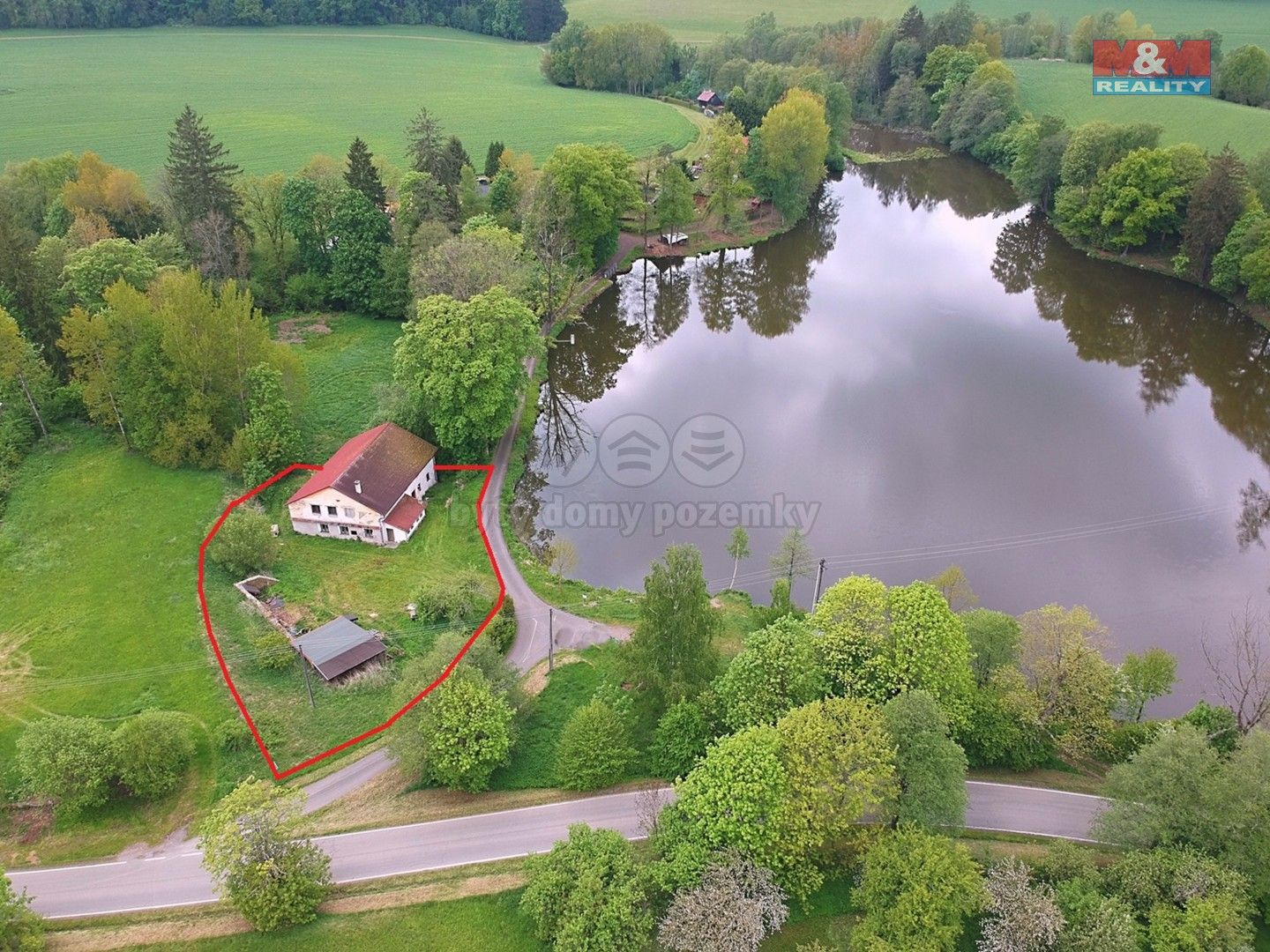 Rodinné domy, Těchobuz, 290 m²