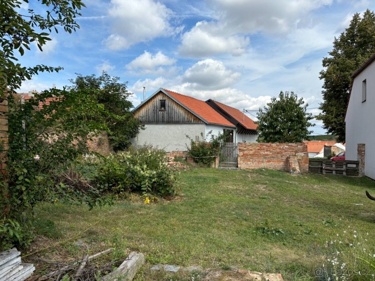 Prodej pozemek pro bydlení - Čejkovice, 696 15, 1 500 m²