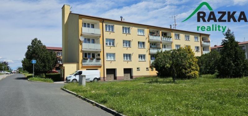 Prodej byt 2+1 - sídliště Lučina, Chodová Planá, 63 m²