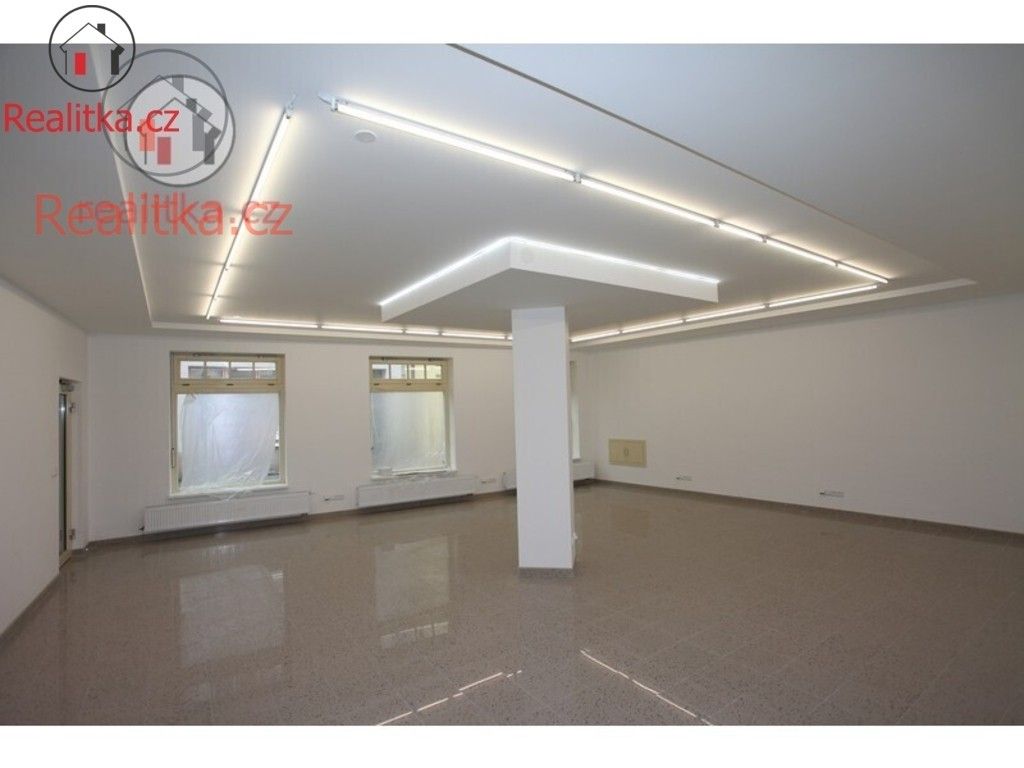 Obchodní prostory, Štítného, Jindřichův Hradec, 100 m²