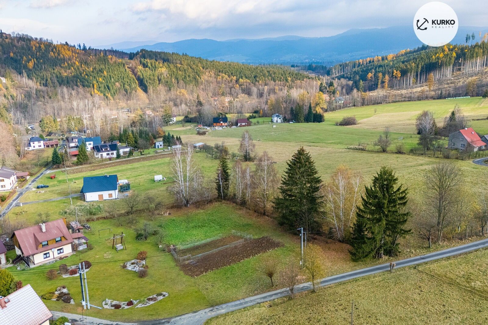 Pozemky pro bydlení, Dolní Lomná, 1 195 m²