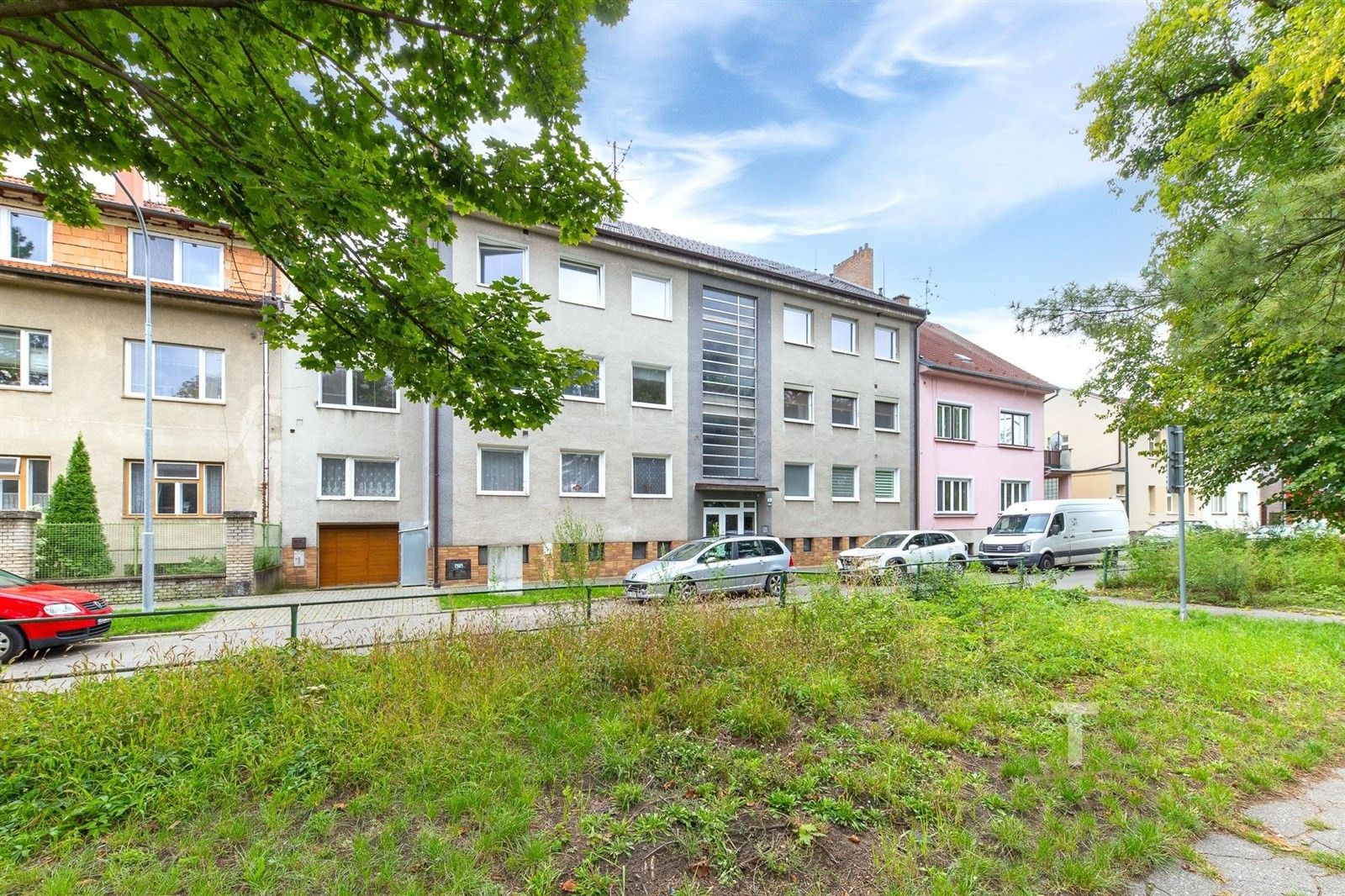 Byty, Mírové nám., Hodonín, 150 m²