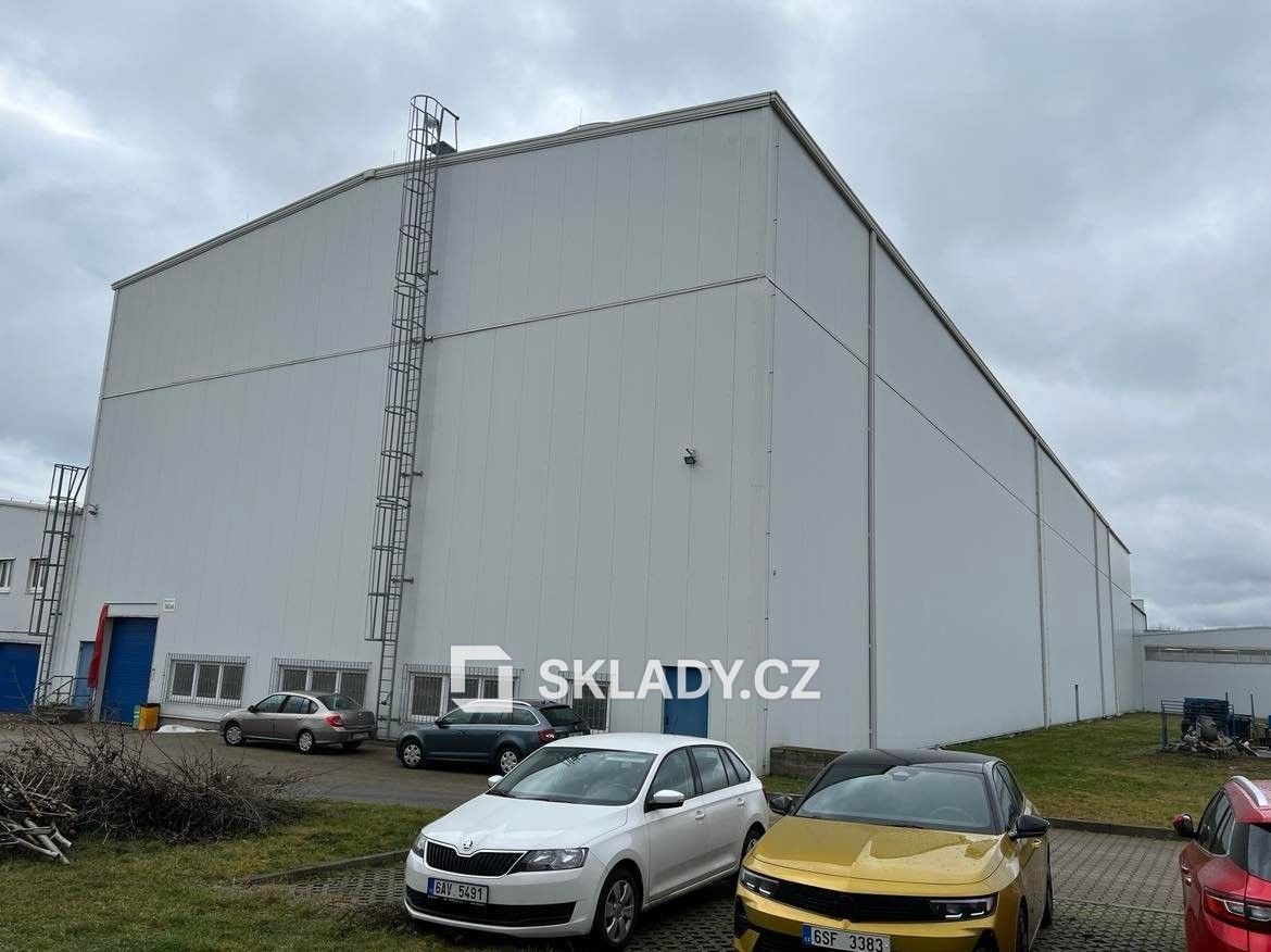 Sklady, Chomutov, 2 m²