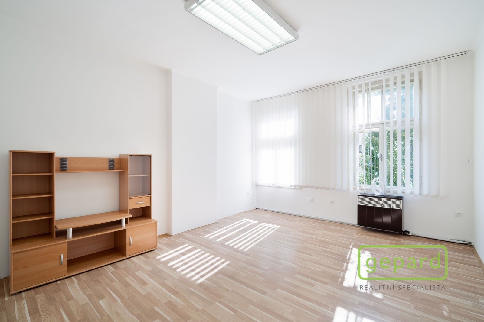 Kanceláře, Husova, Jičín, 24 m²