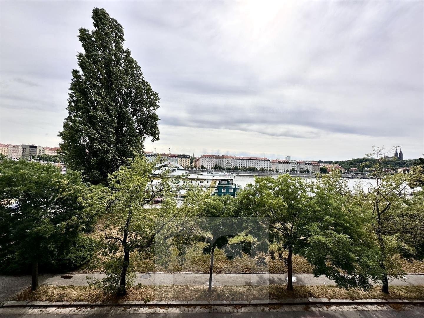 Prodej byt 3+1 - Jindřicha Plachty, Praha, 100 m²