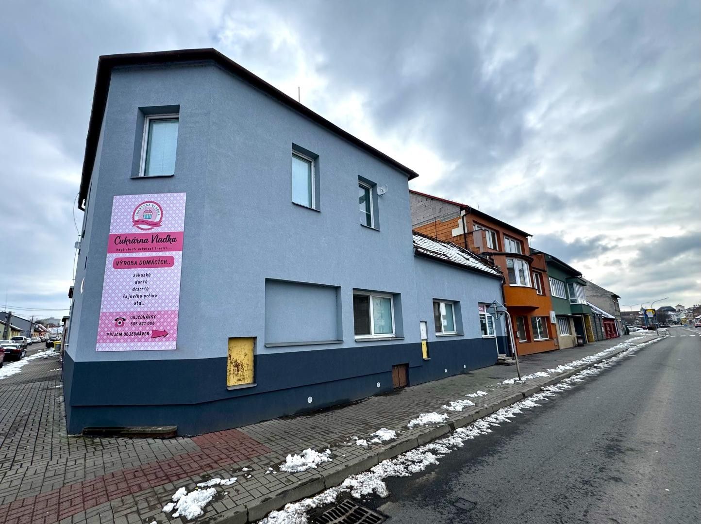 Ostatní, Veselí nad Moravou, 300 m²