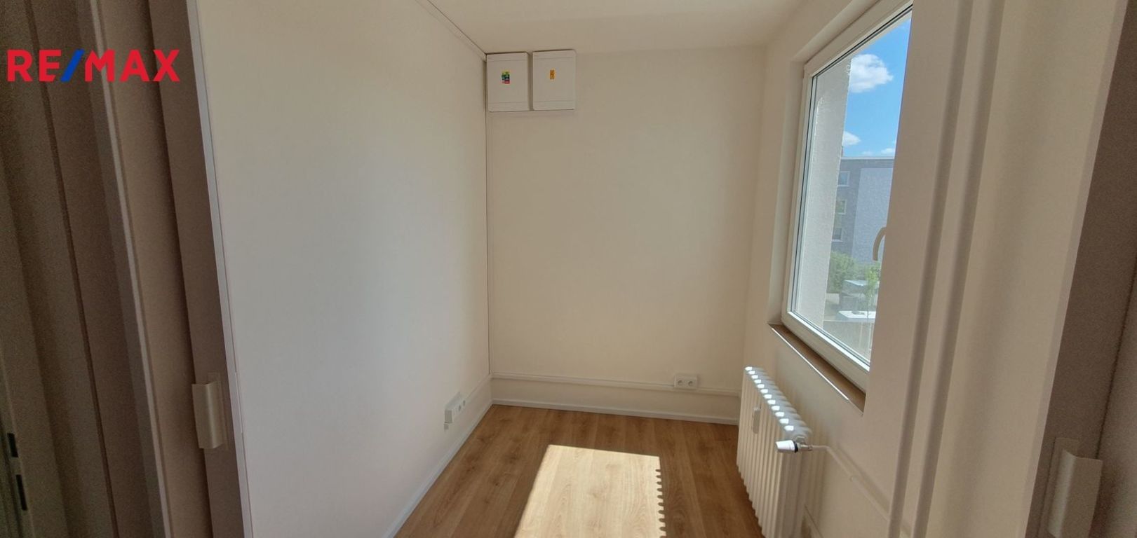 Prodej kancelář - Čenětická, Praha, 8 m²