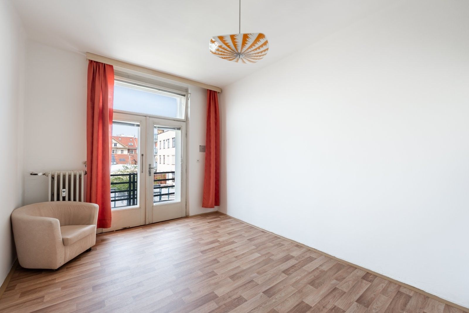 2+kk, Slezská, Praha, 61 m²