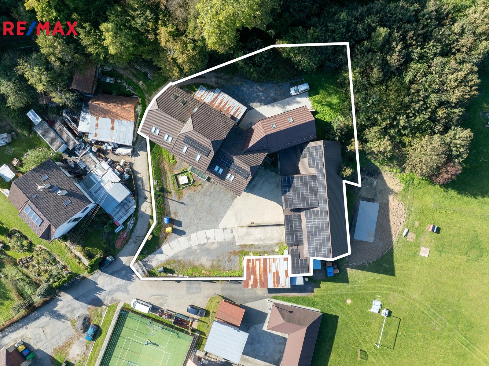 Obchodní prostory, Lutonina, 1 m²