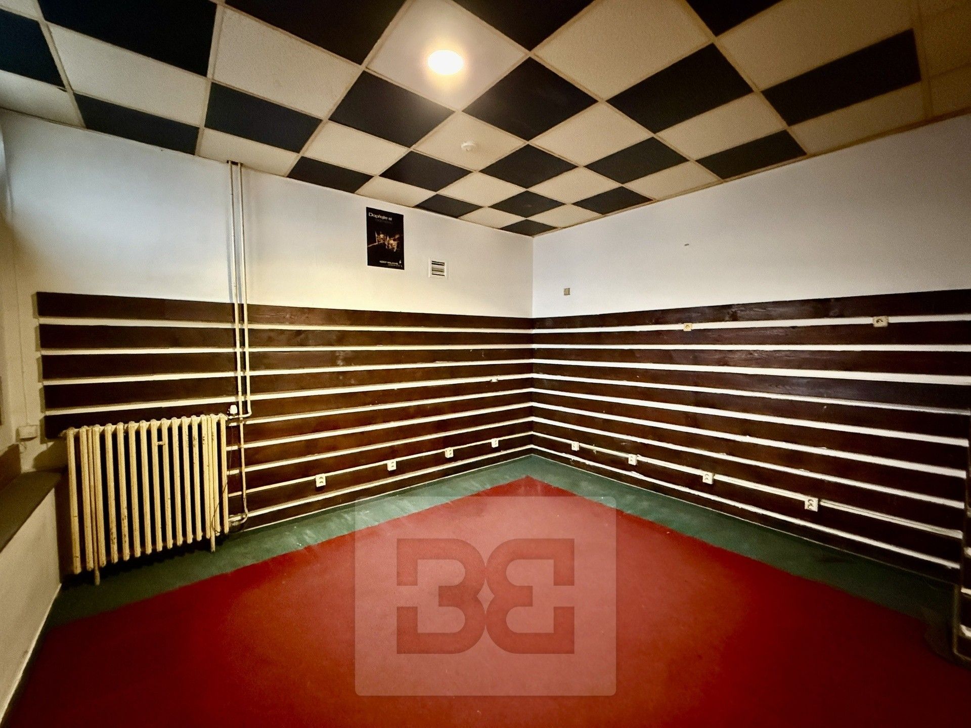 Pronájem obchodní prostory - Mládežnická, Neratovice, 150 m²