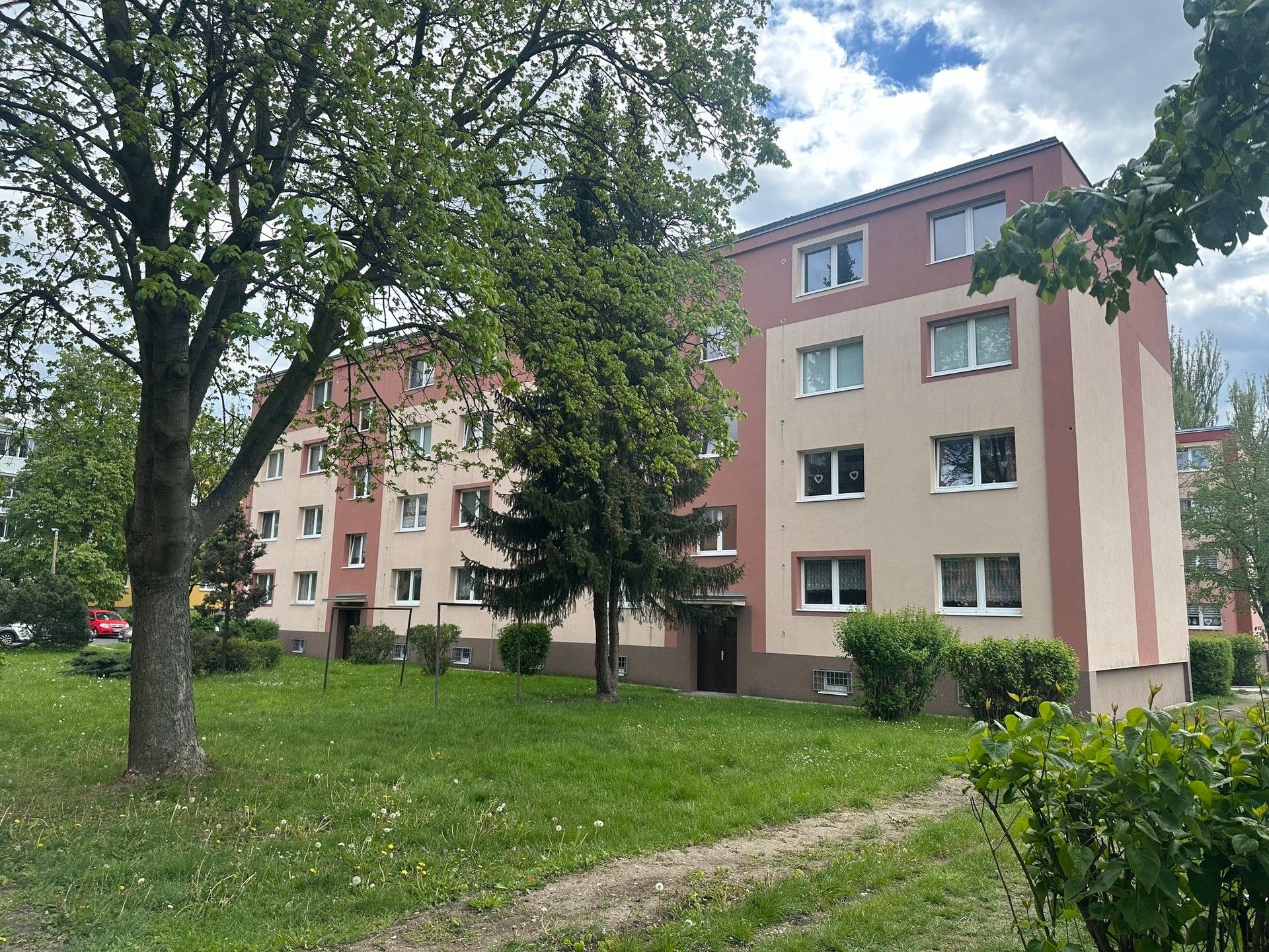 2+1, Sídliště U Nového nádraží, Bílina, 56 m²