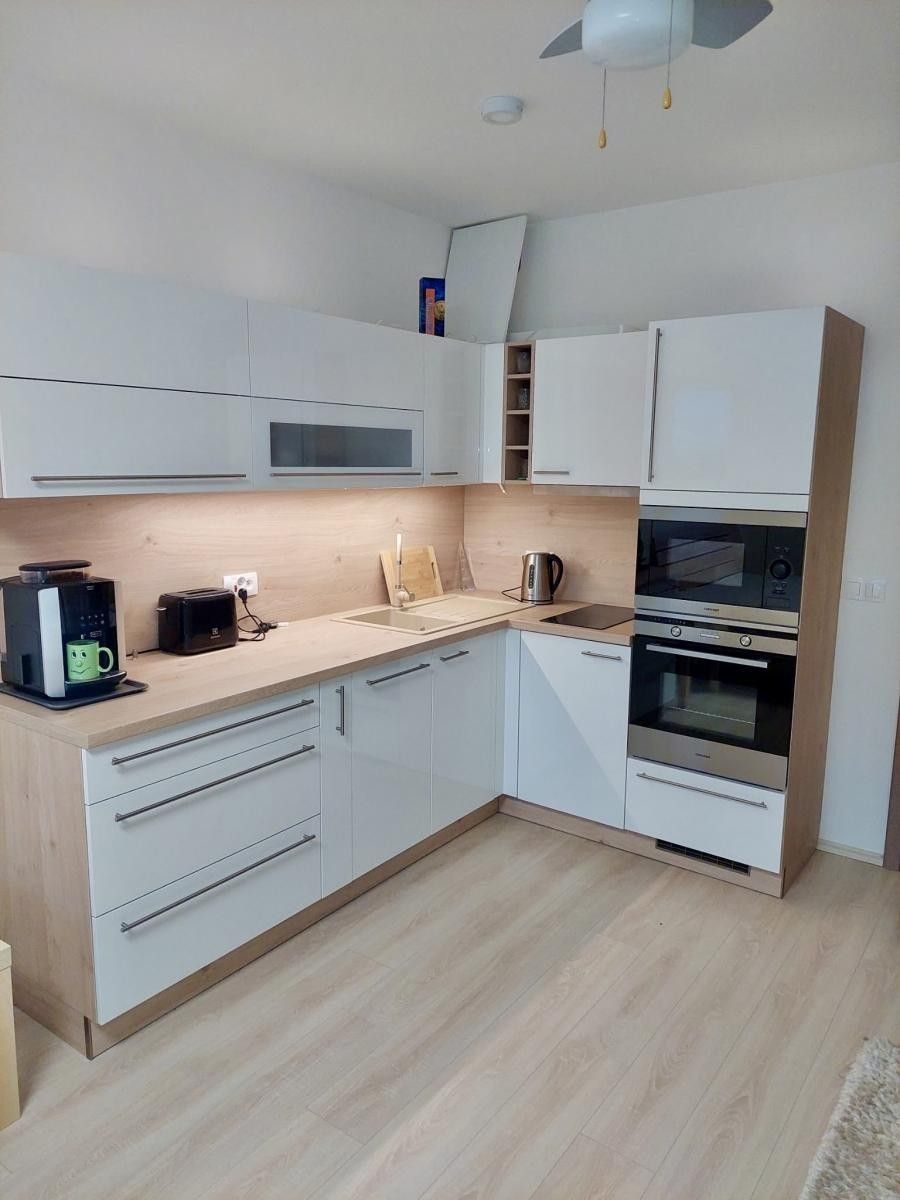 2+kk, Toufarova, Praha, 56 m²