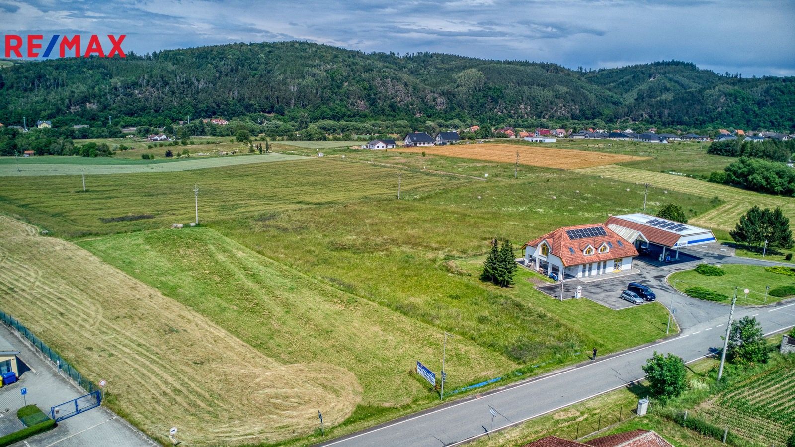 Prodej komerční pozemek - Kácov, 2 561 m²