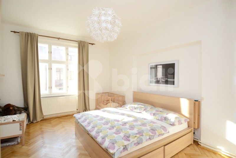 2+kk, Balbínova, Praha, 60 m²