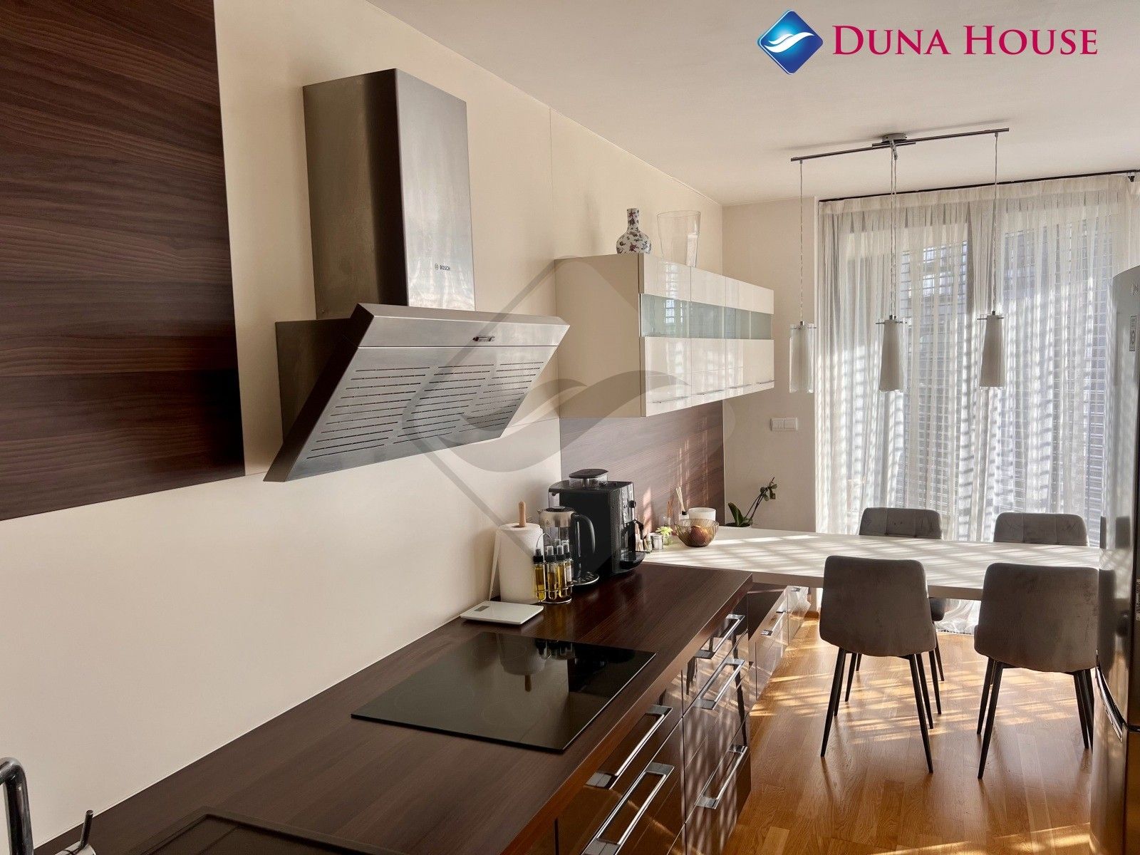 Prodej byt 1+kk - Ke kapslovně, Praha, 54 m²