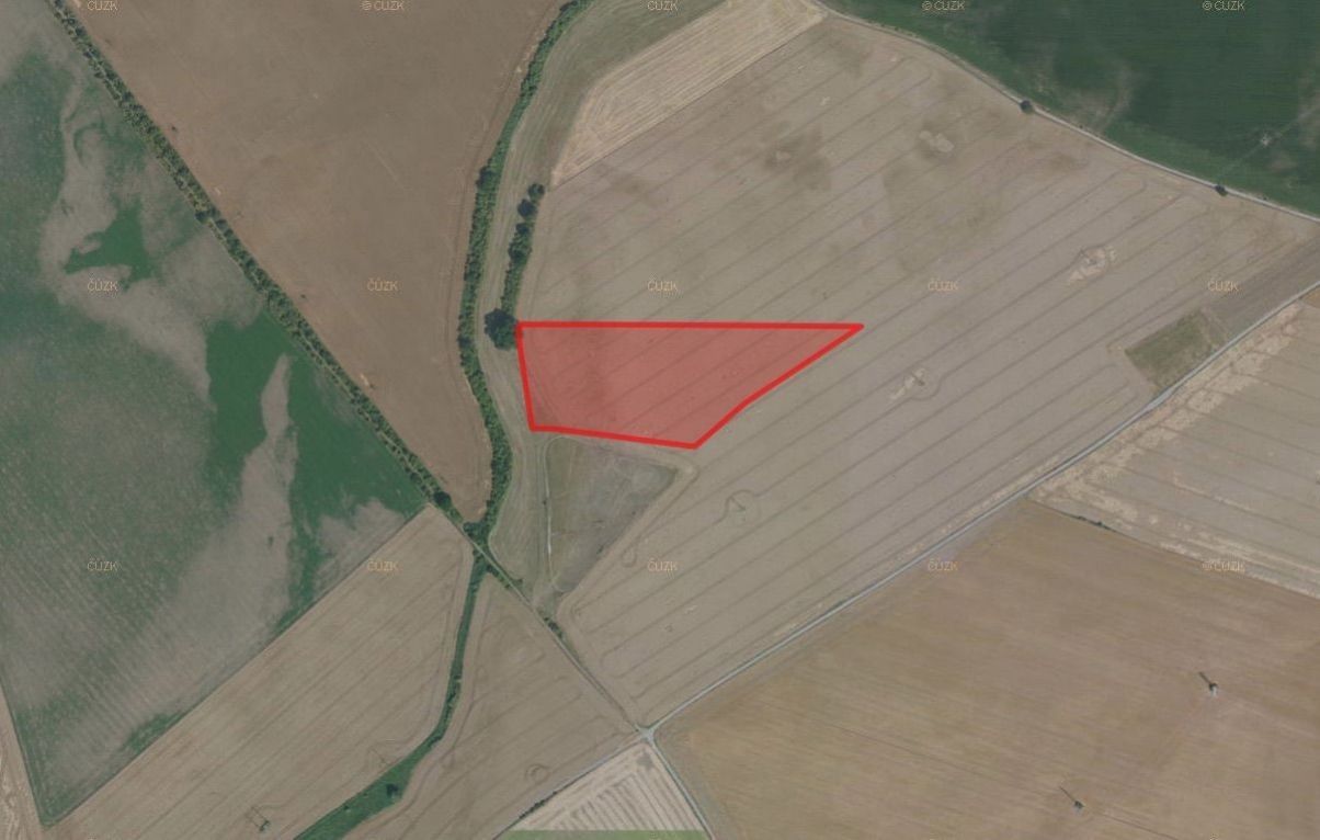 Prodej zemědělský pozemek - Sluhy, 88 277 m²