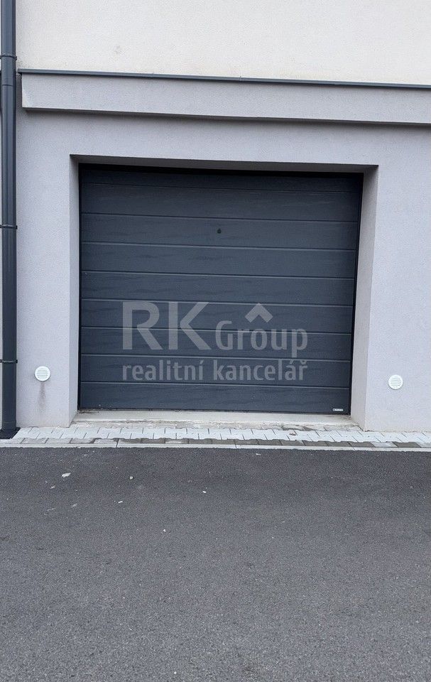 Garáže, Augustina Lukeše,Brandýs nad Labem,Brandýs nad Labem-Stará Boleslav, 21 m²