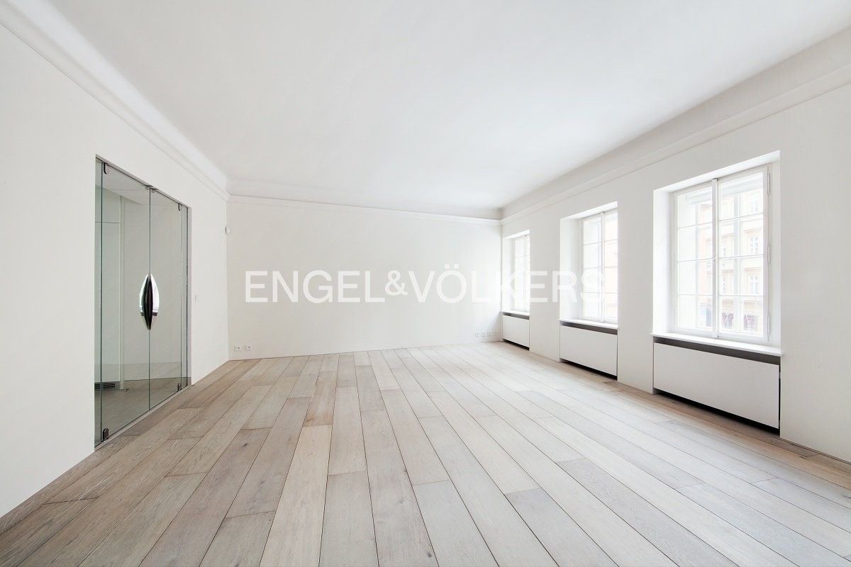 3+1, Lázeňská, Praha, 132 m²