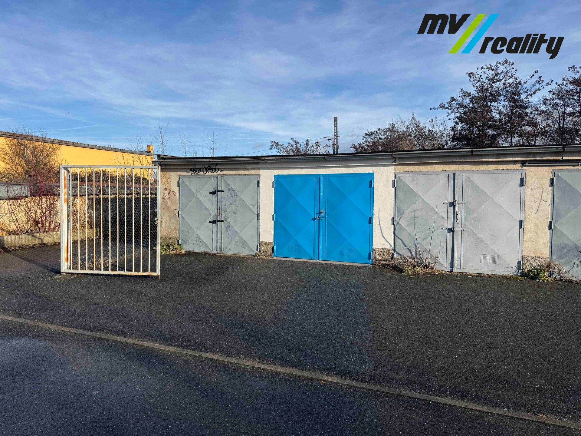 Garáže, Klučovská, Praha, 17 m²