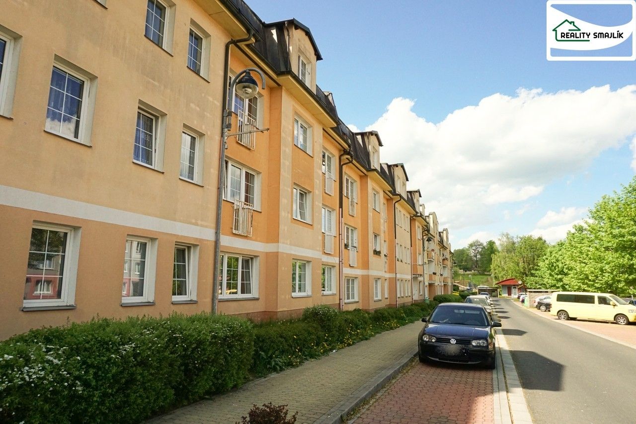 3+kk, Hlavní, Aš, 73 m²