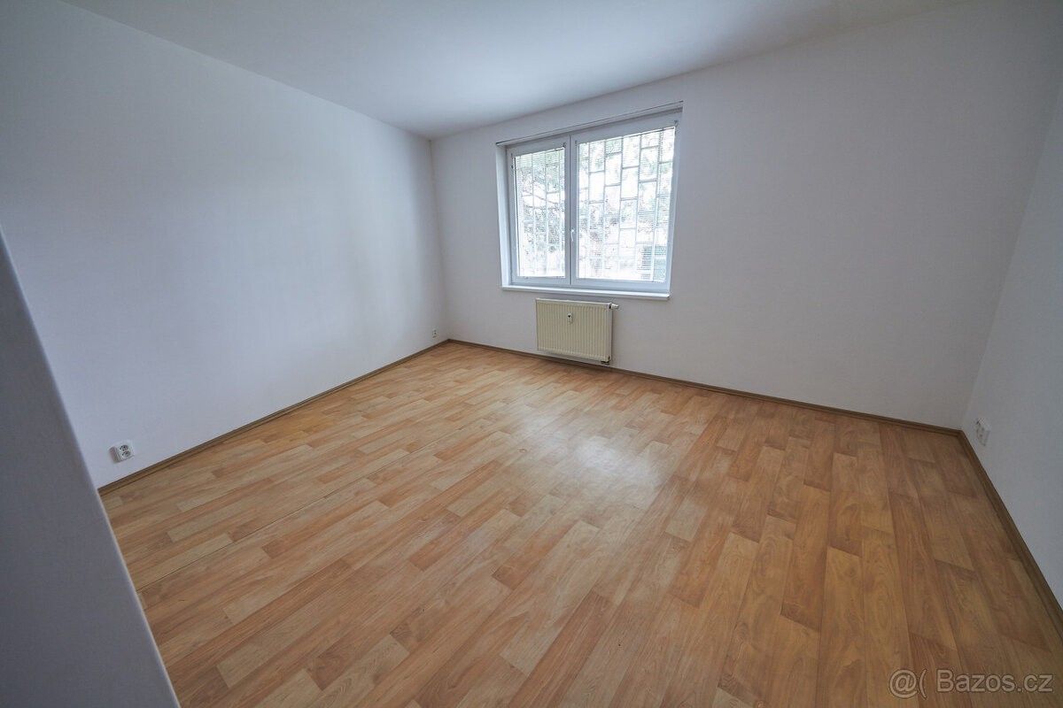 2+kk, Praha, 106 00, 45 m²