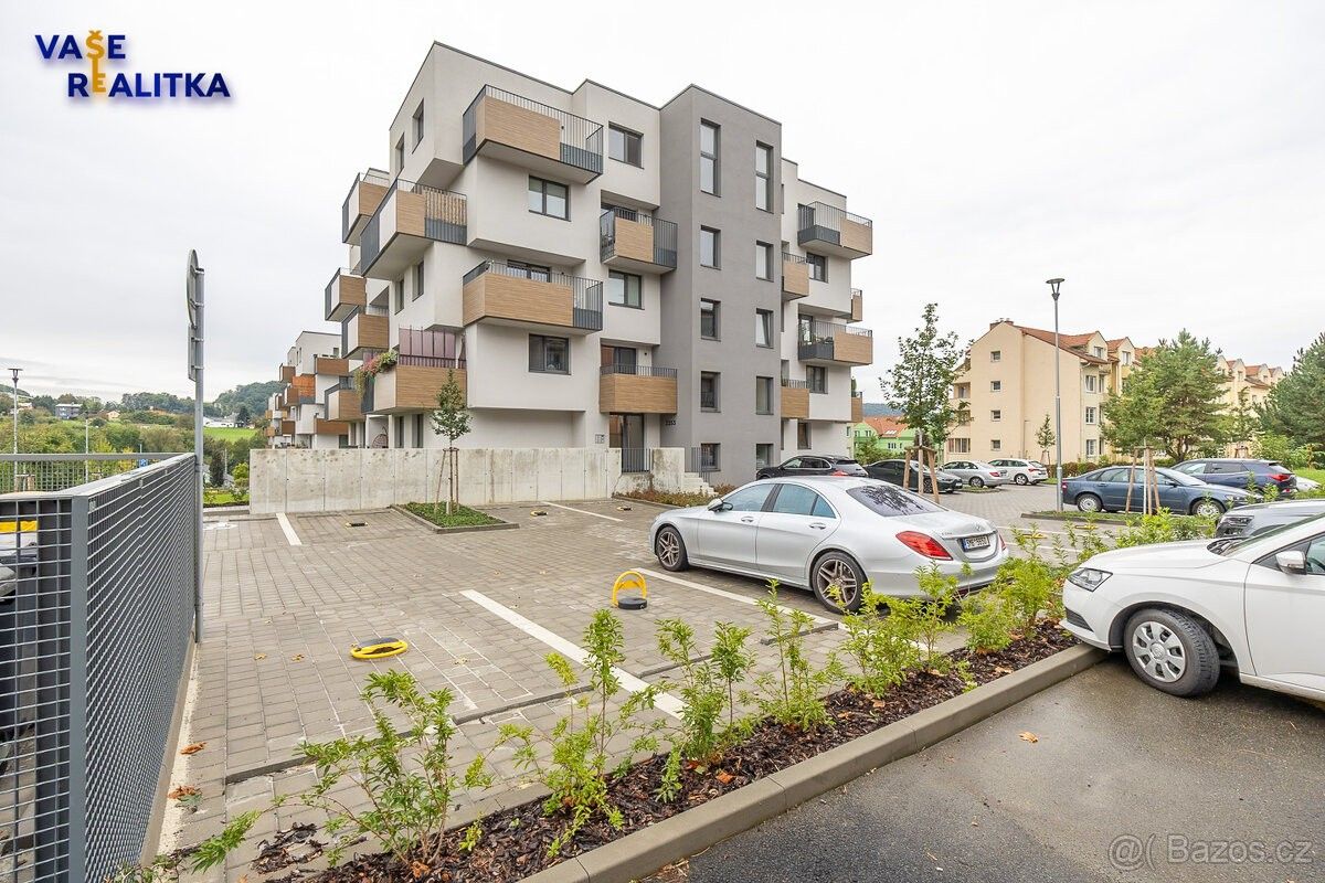 Garáže, Hranice, 753 01