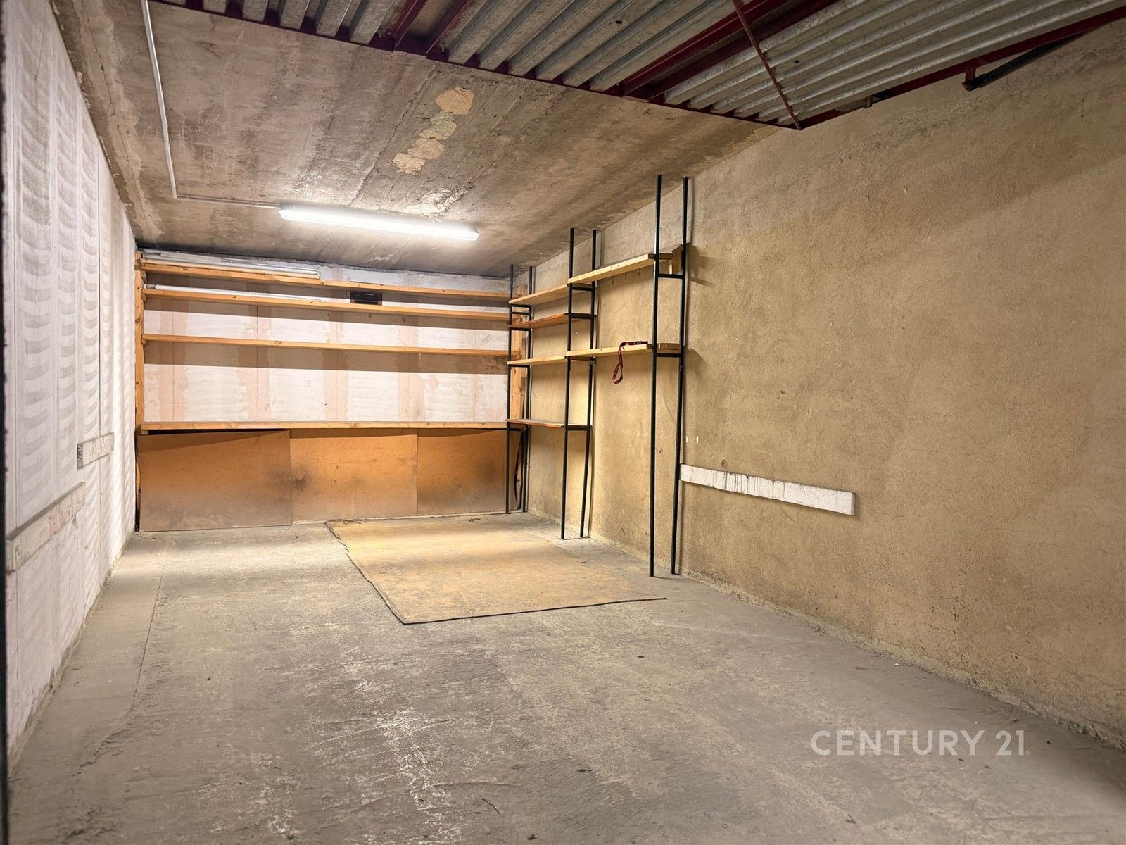 Garáže, Brandlova, Praha, 17 m²