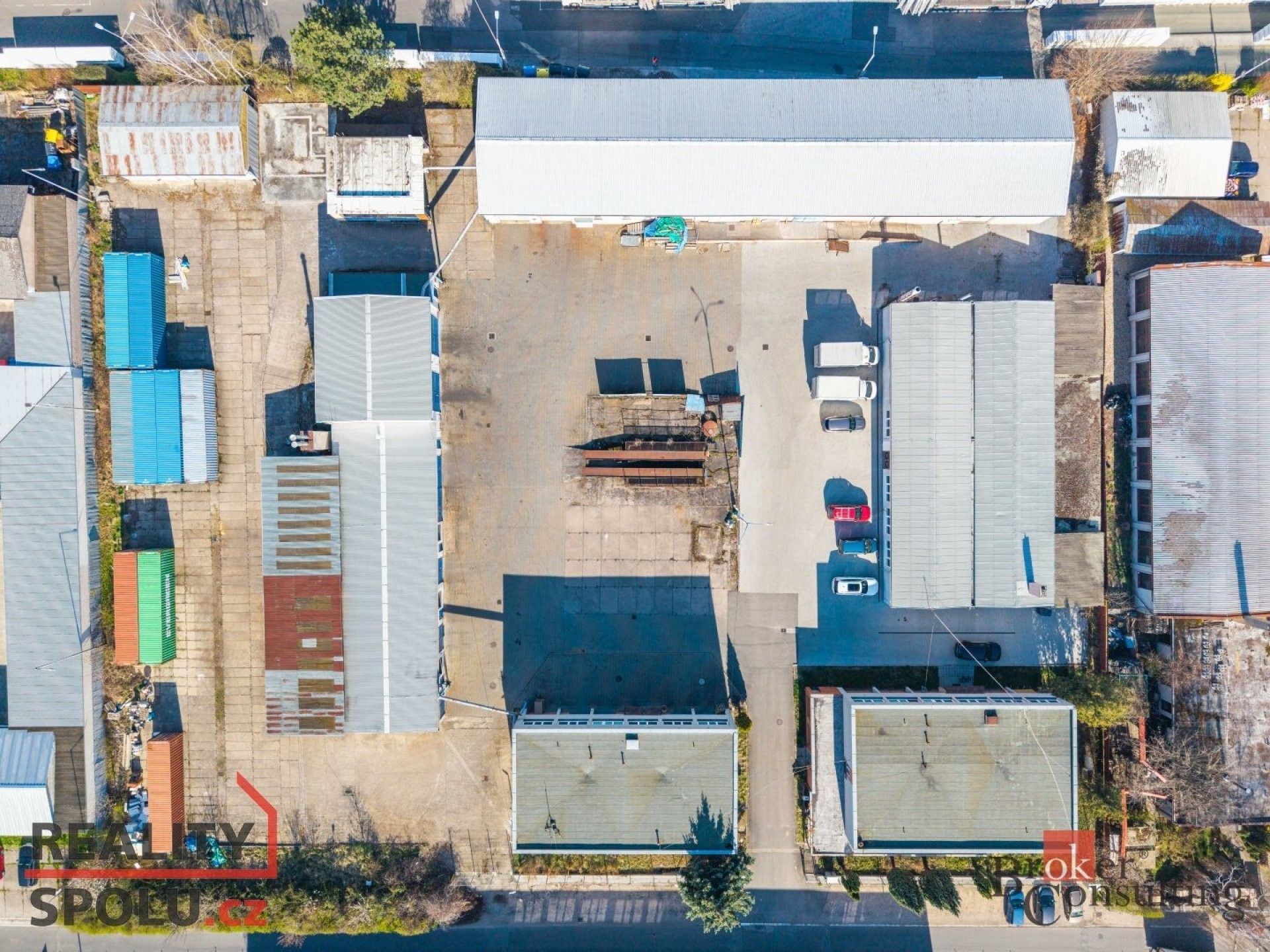 Pronájem výrobní prostory - Výrobní, Hradec Králové, 1 059 m²