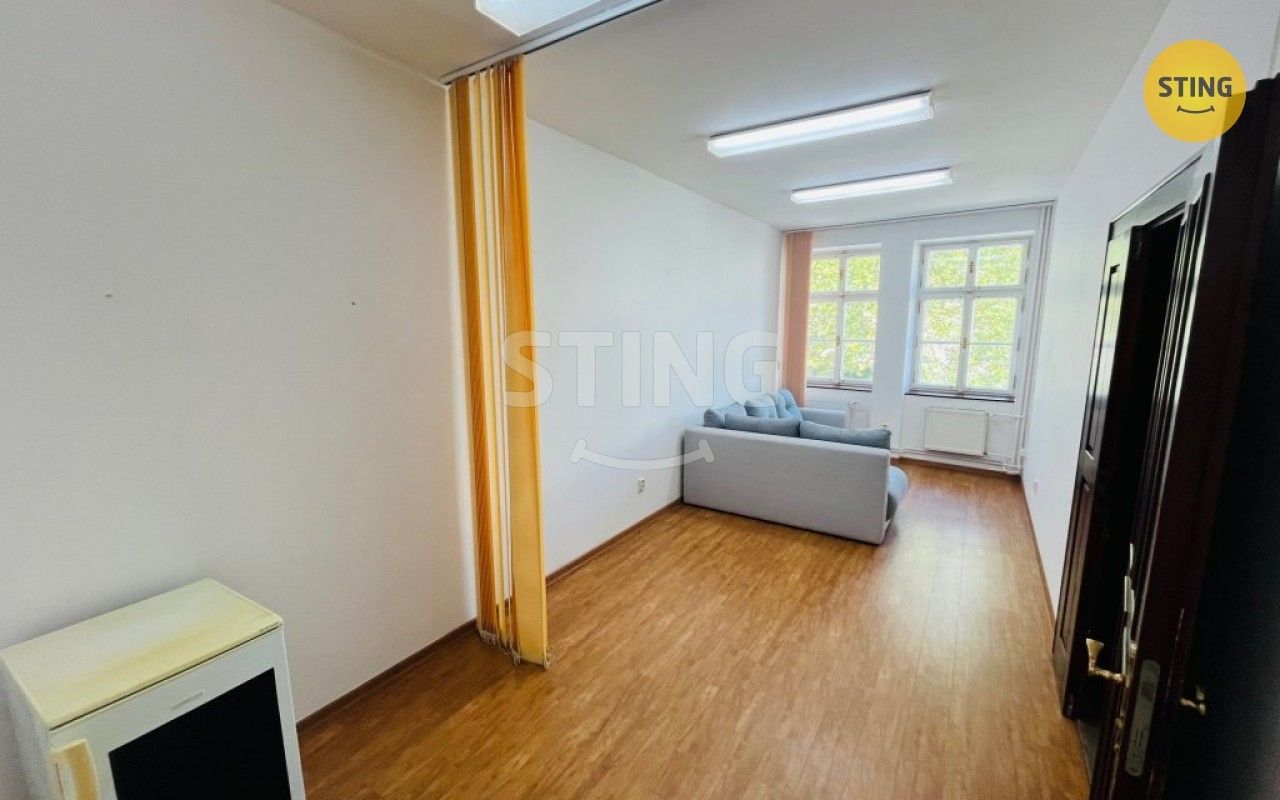 Pronájem kancelář - Radniční, Frýdek-Místek, 20 m²