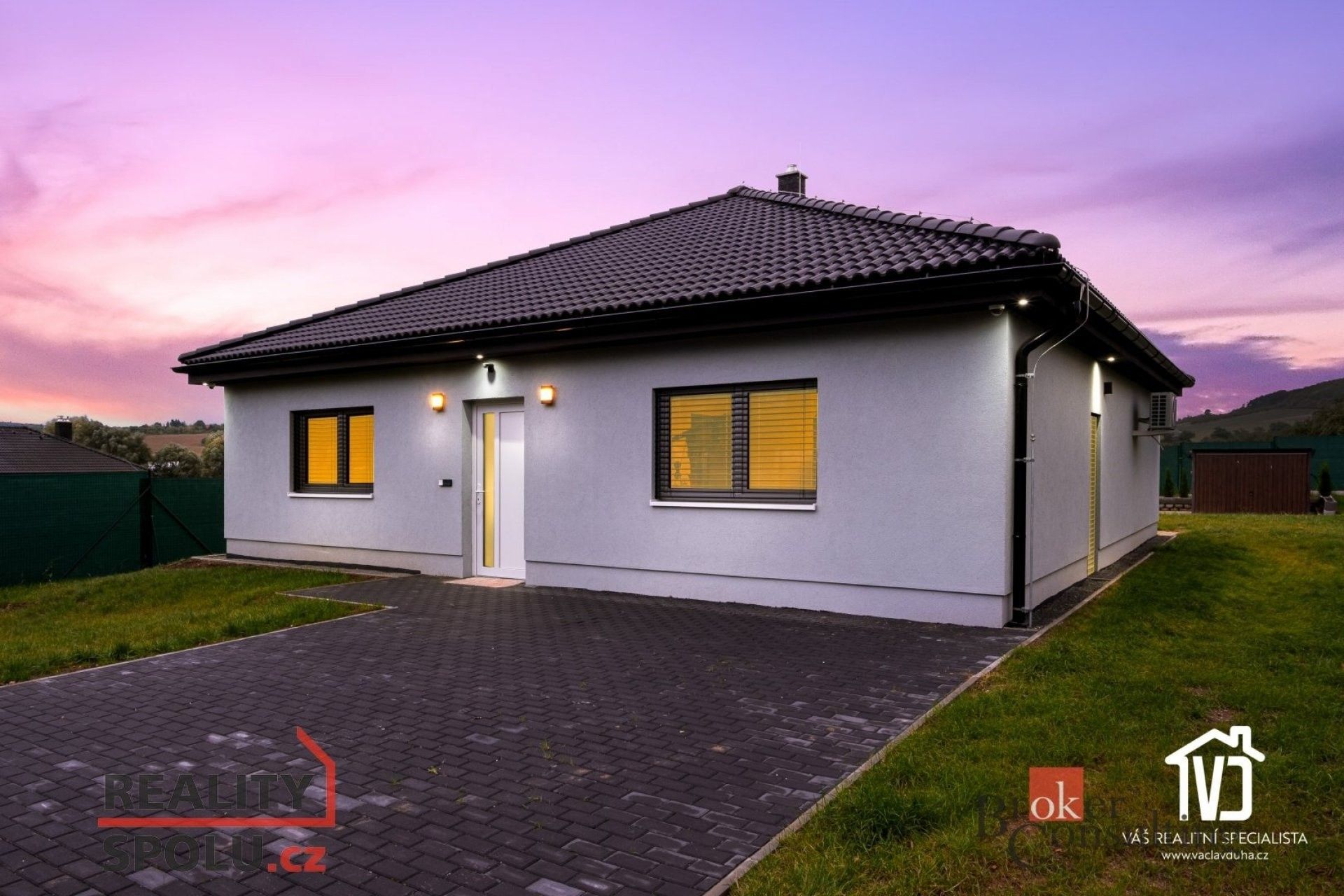 Prodej rodinný dům - Suchomasty, 132 m²