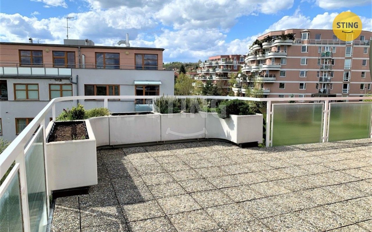 Pronájem byt 4+kk - Bochovská, Praha, 164 m²