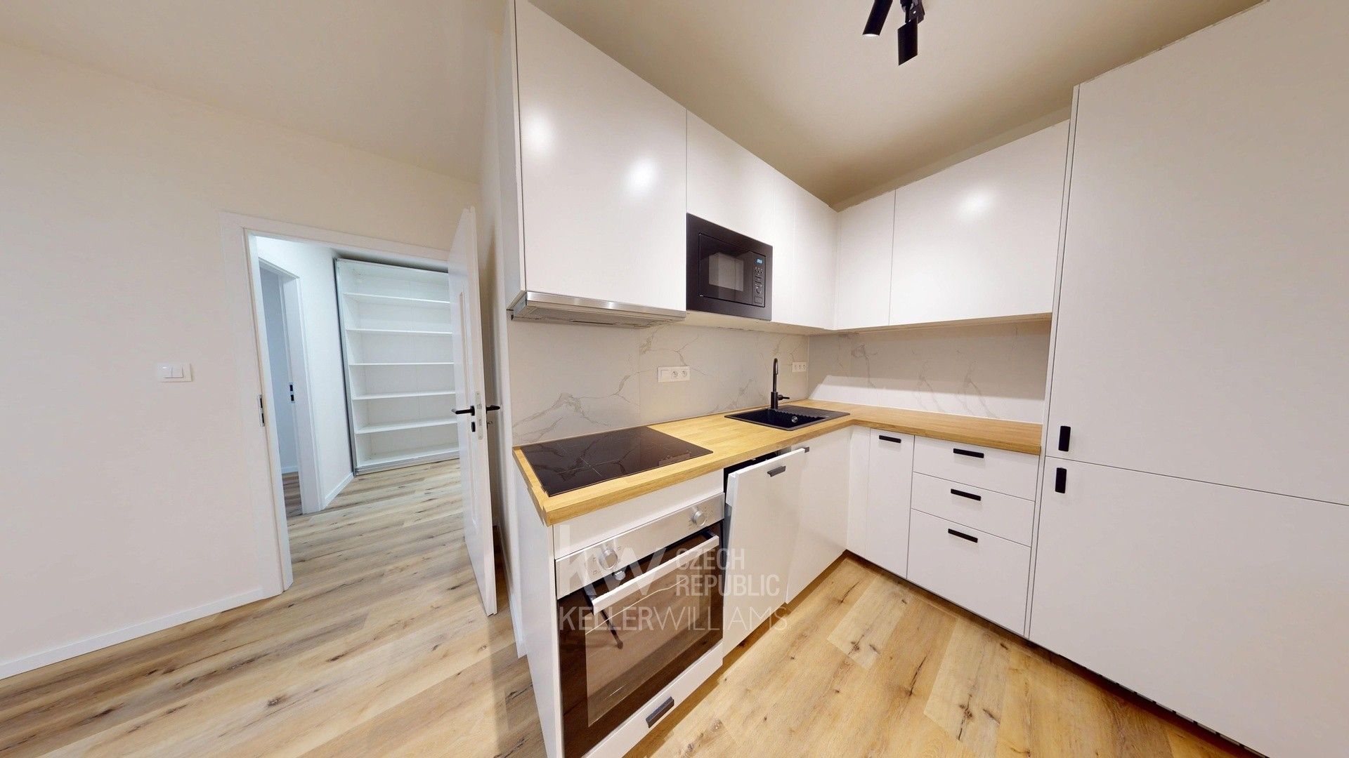 2+kk, Hráského, Praha, 47 m²