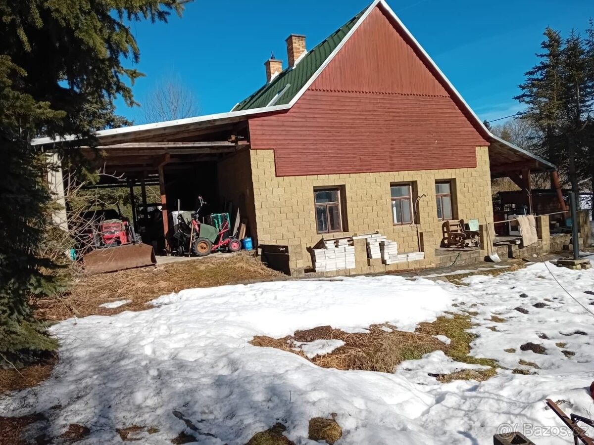 Chaty, Hora Svatého Šebestiána, 431 82