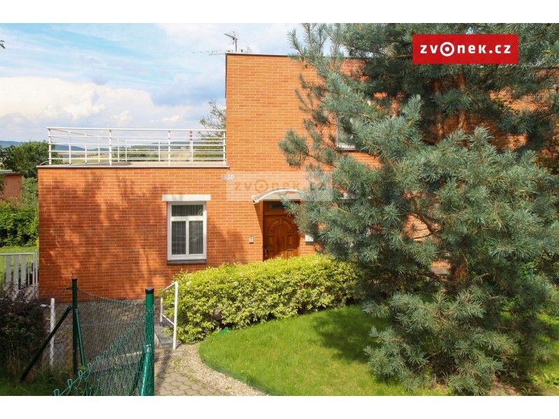 Rodinné domy, Pod Rozhlednou, Zlín, 200 m²