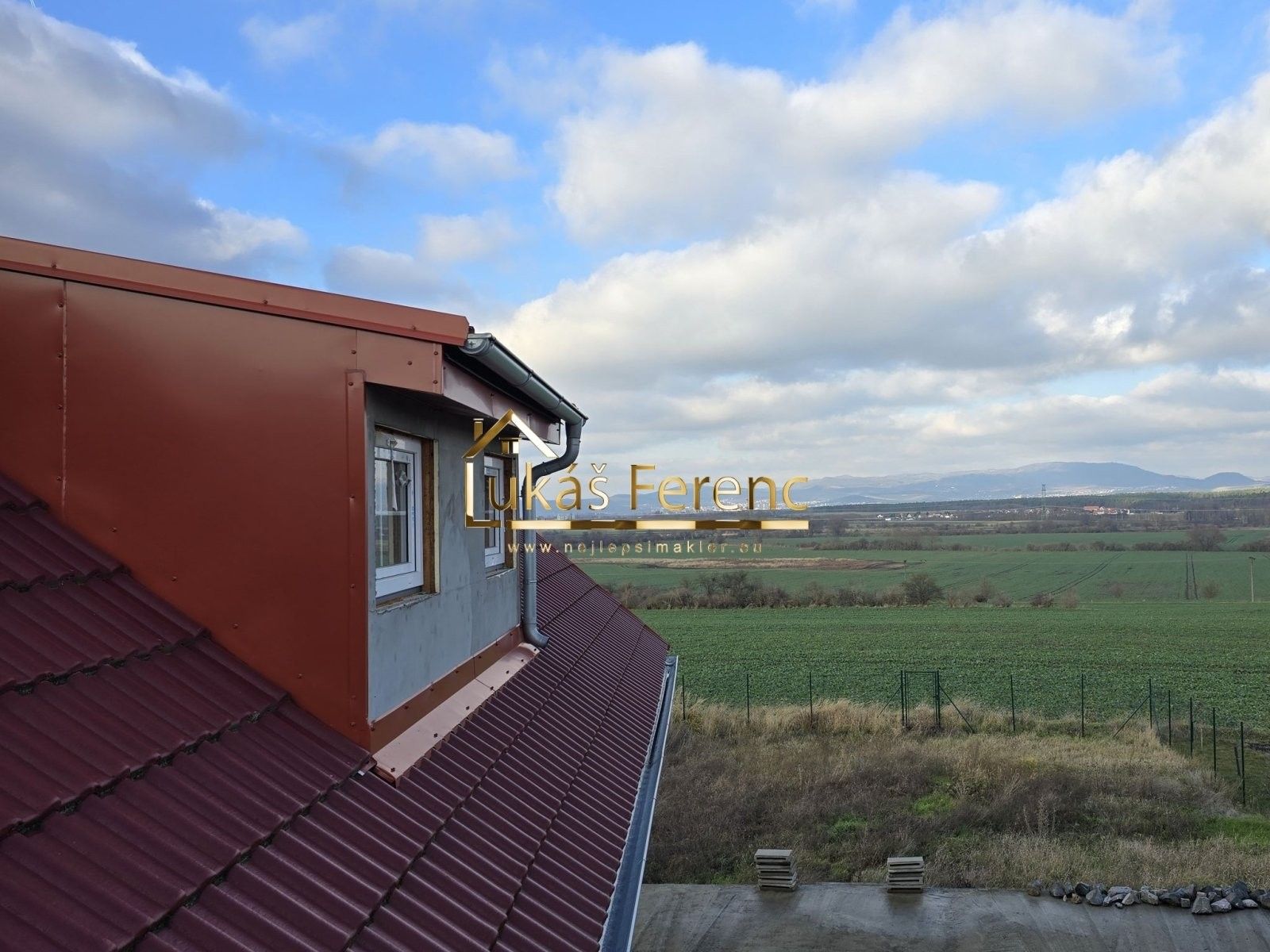 Rodinné domy, Roudnická, Hrobce, 180 m²